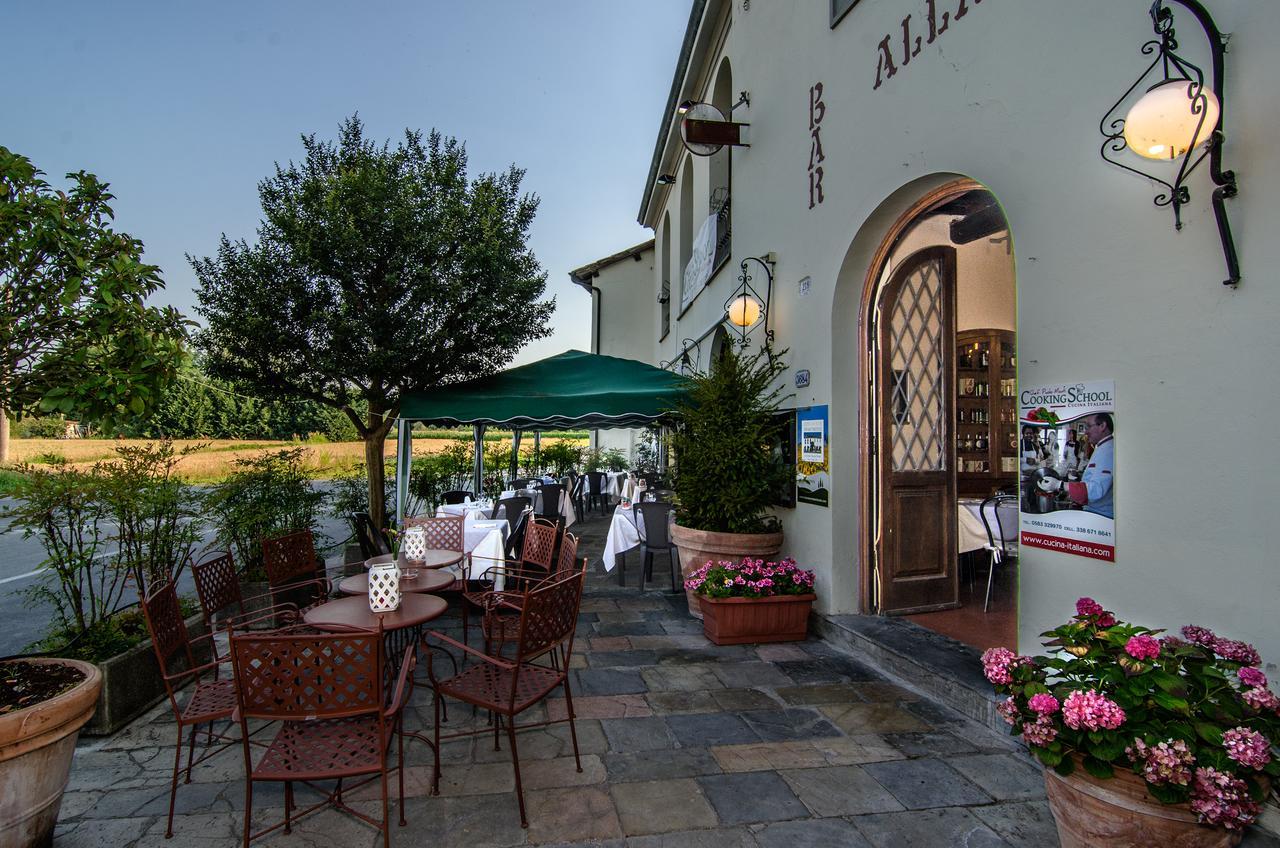 Tuscan Sun Holiday Apartments Лукка Екстер'єр фото